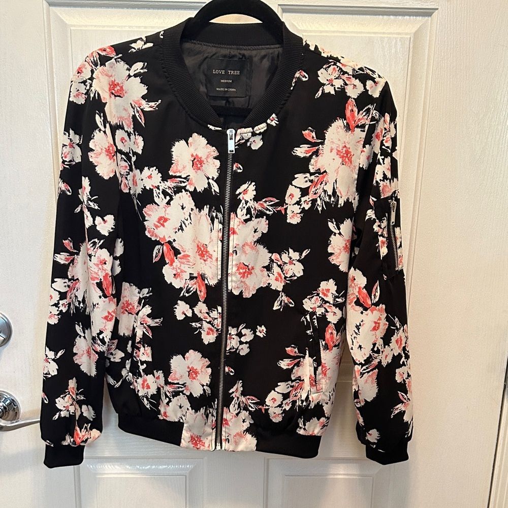 Love Tree Women's Black and Pink Floral Bomber Jacket Size Medium